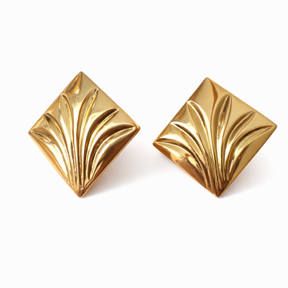 Vintage Gold Tone Art Deco Style Clip-On Earrings‎ Diamond Shape Fan Design